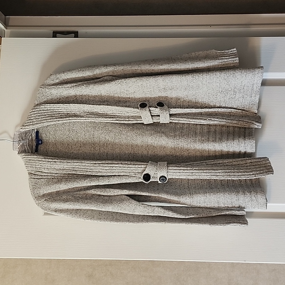 Apt. 9 Sweater size Petite M